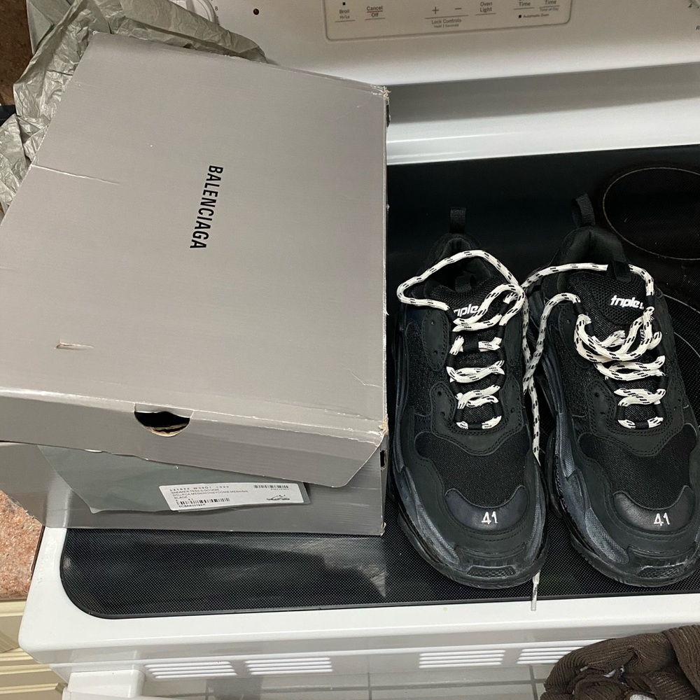Balenciaga black triple S size 41 eu 8.5 US